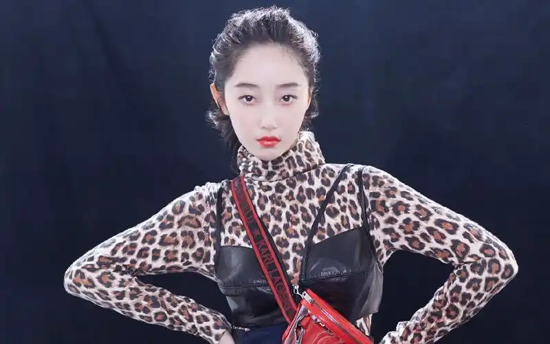 蒋梦婕魅力写真图片桌面壁纸