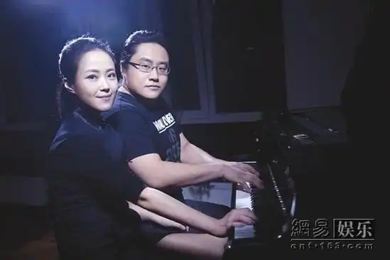 《旋风九日》主题曲忆隔代亲 董冬冬写温暖时光