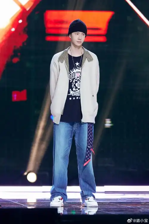 安踏骜杰##王一博hiphop forever##街舞6总决赛##王一博街舞6平价