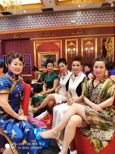 第六届亚洲至尊夫人国际旗袍模特选美大赛