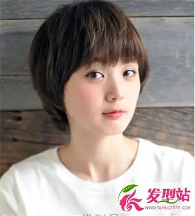 减龄卖萌必备法宝 齐刘海短发造型_发型站_最新流行发型设计发型图片