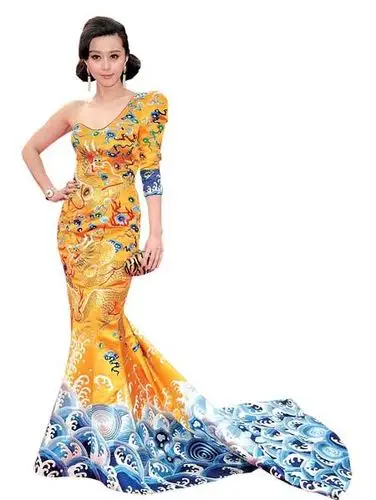 范冰冰所穿龙袍将为大英博物馆永久收藏