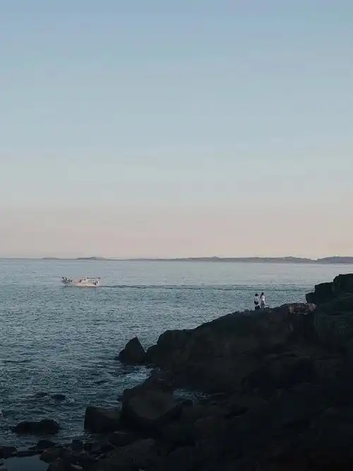 平潭岛05在海岸边孤独氛围感中放空