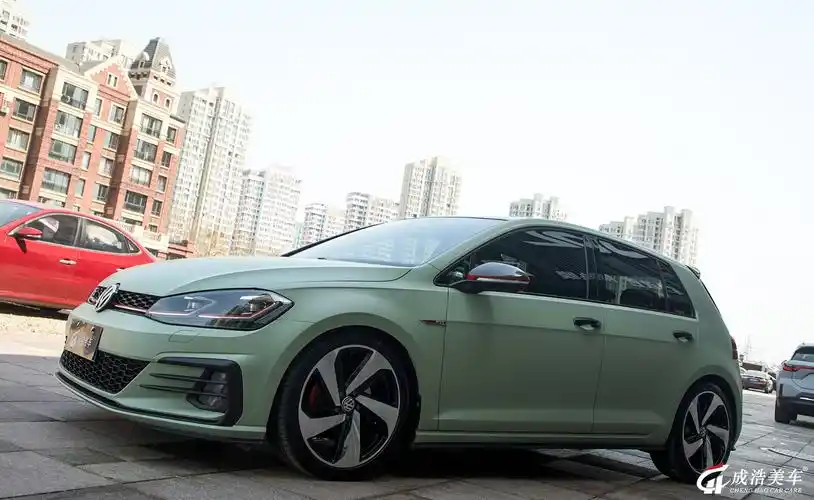 大众 高尔夫 改色车膜 卡其绿 | 大连威固7v不凡门店(成浩美车)-大连