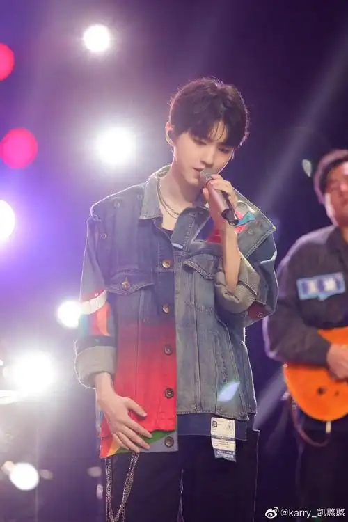 综艺《恰好是少年》《我们的乐队》《中餐厅》 #王俊凯2021一往无前