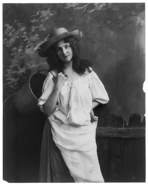 原创老照片:19世纪的美国女人 当年的古典美女 和现在完全不一样