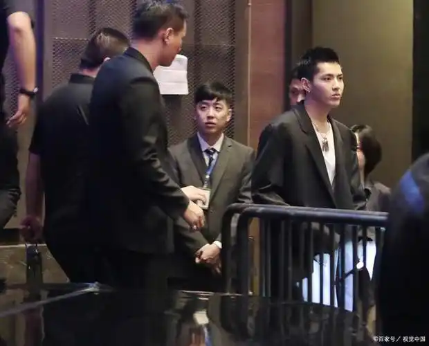 吴亦凡入狱一年频上热搜,背后勾当令人发指!