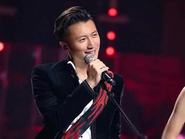 与谢霆锋纠缠26年依然选择在一起这样的爱情令人羡慕