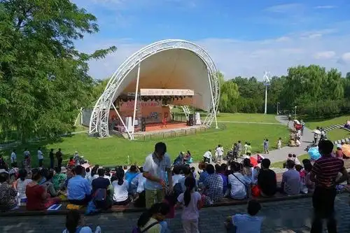 逛公园看演出2021百姓周末大舞台系列文艺演出本周六拉开帷幕