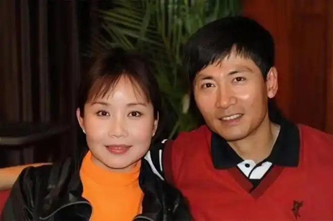 "丁生火"田小洁:二婚娶江珊,对继女视如己出,如今幸福美满