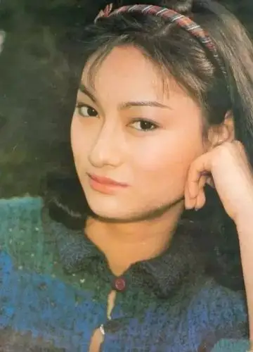 惠英红少女时期