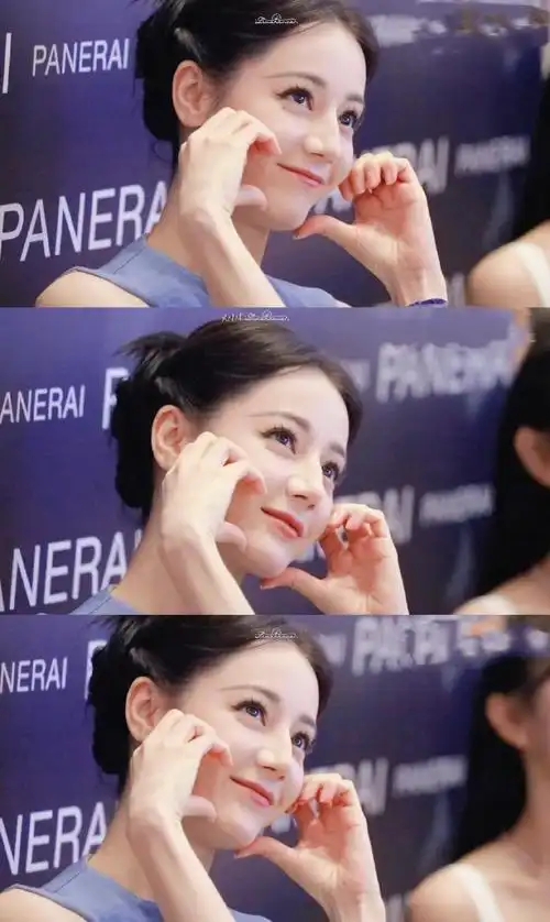 宝贝的脸颊比心#迪丽热巴成都活动人气