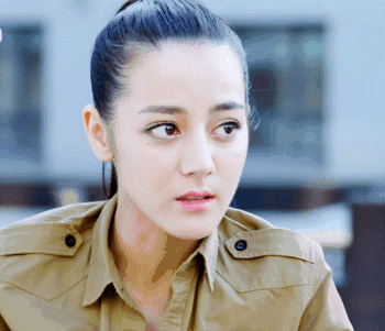 后来又加盟《奔跑吧》,不仅与angelababy组成五季以来唯一的双女mc