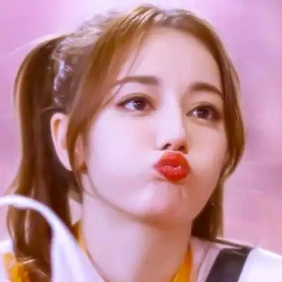 迪丽热巴头像自调