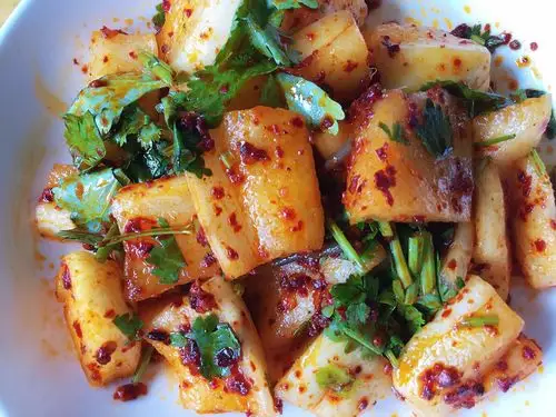 谭氏酸萝卜(车站店)