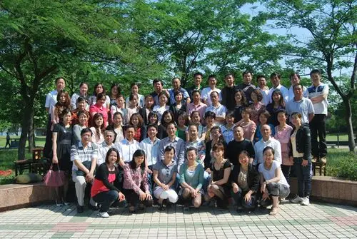 安财安庆教学点-毕业合影照片-2011届金融管理与实务专科毕业合影照片