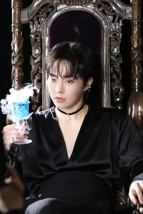 金珉锡超话7615#金珉锡0326生日快乐#【xiumin