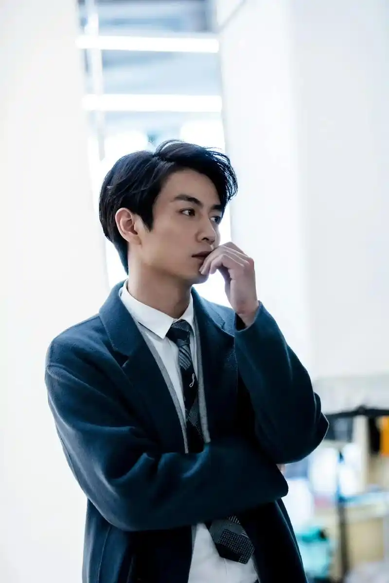 无与伦比的美丽许耀.#陈晓 #西装杀 #小说男主脸 #禁欲系 - 抖音