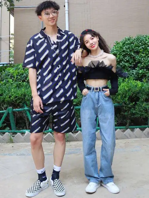 153cm77183cm身高差情侣 总被说160 的秘诀!