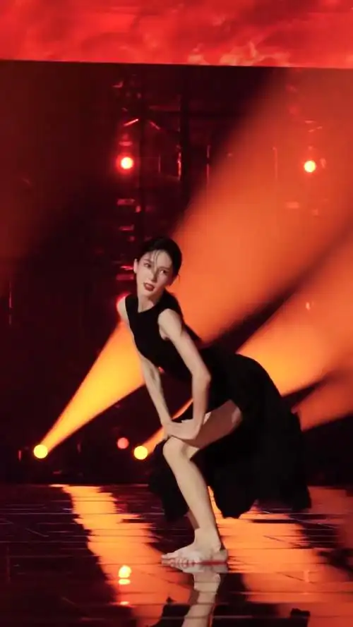金晨转行十年怎么舞蹈状态还是这么牛!