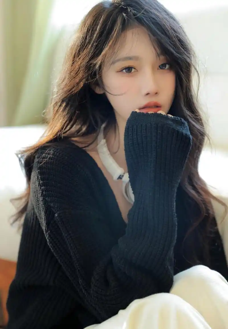 宋昕冉这神态与颜值堪称纯欲天花板,比那些网红还诱人,太迷人了!