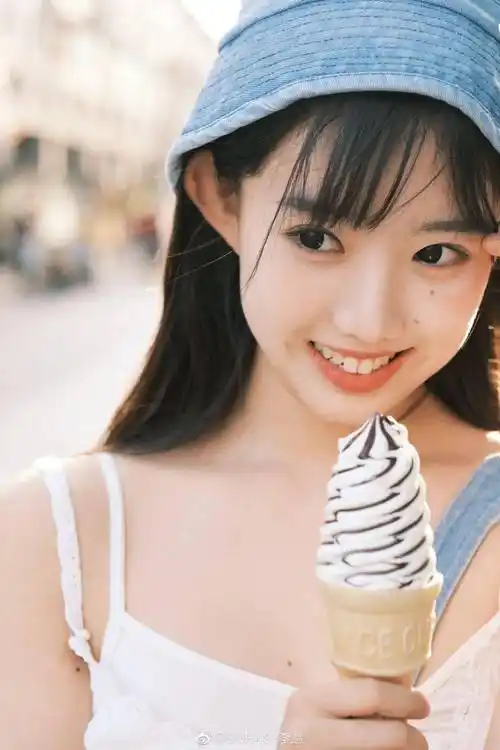 icecreamsnh48马玉灵夏天的冰淇淋不仅清凉甜蜜,而且还