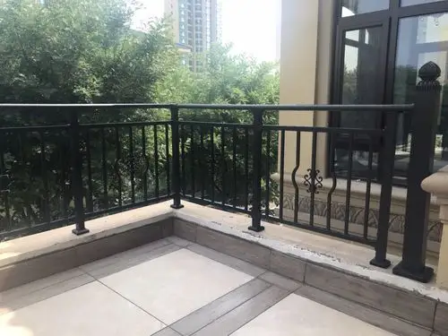 汇尊铝合金阳台护栏室外农村自建房铝艺防护栏杆别墅阁楼护栏带花