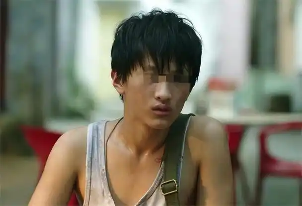 资料来源:百度百科新浪网《17岁男孩连杀两名城管,法庭上称自己在替天