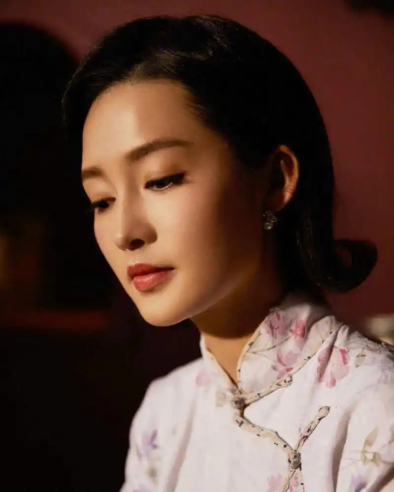 李沁# 一袭旗袍,优雅端庄,气质温婉,甜美迷人