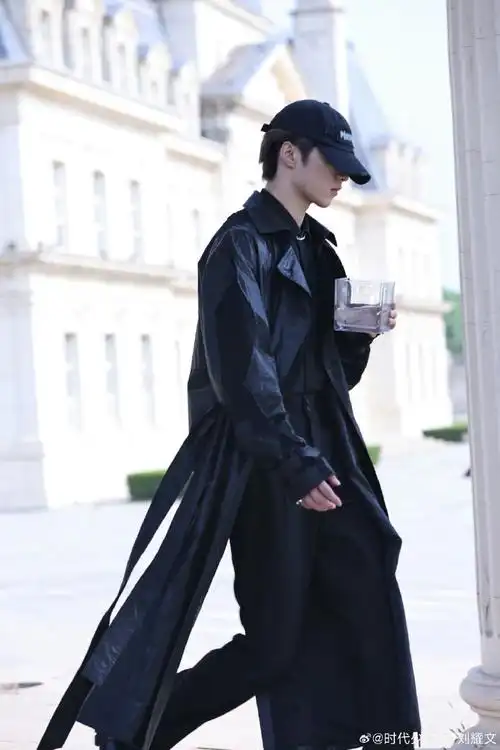 刘耀文中国移动动感地带芒果卡代言人##刘耀文 六格遂事赫光潮生