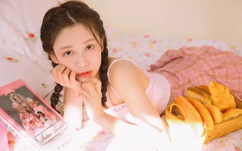 甜美少女粉色系唯美高清壁纸