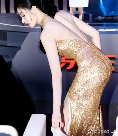 张天爱的腰臀线条太绝了,腰臀比好绝啊!|女演员|完美身材_网易订阅