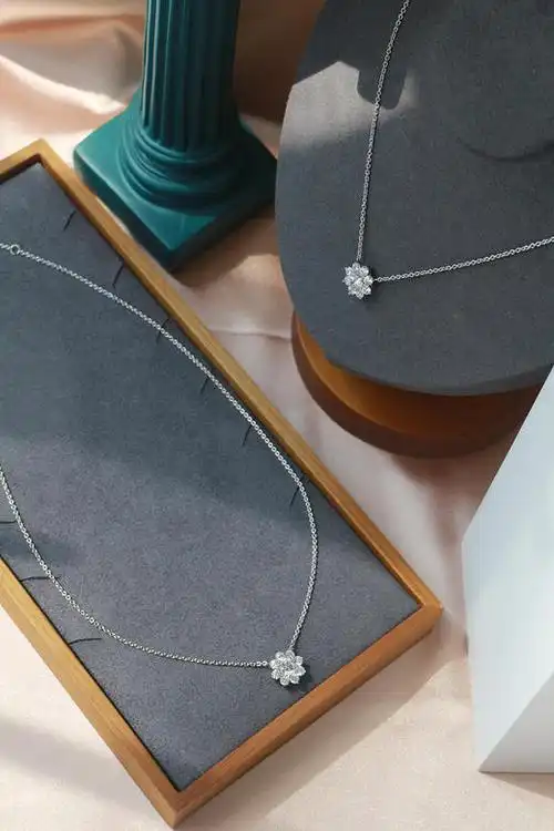 hw海瑞温斯顿sunflower系列超闪精致锁骨项链