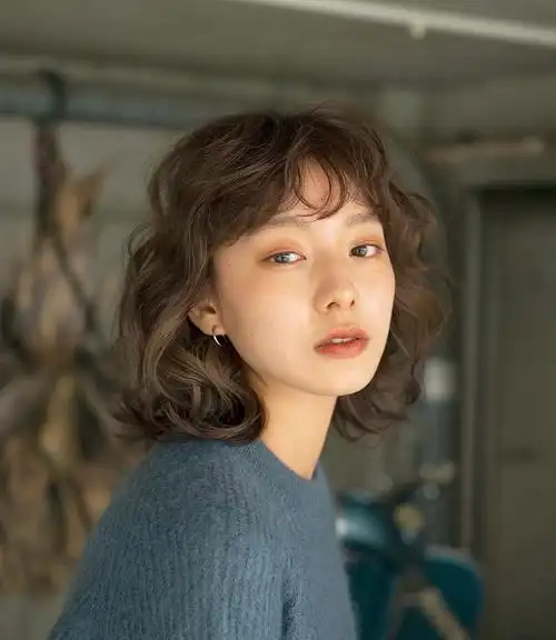 2022年会火的短发烫