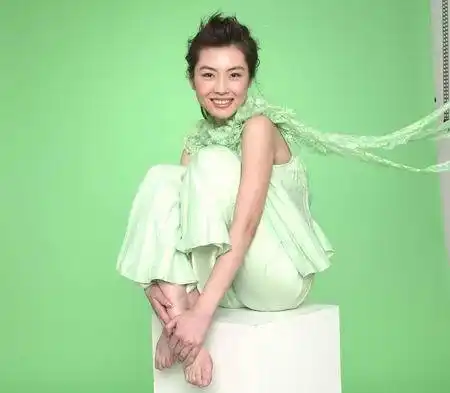 王媞 张含韵等各展演艺路jpg,500x393,231kb,248_194肖钦前女友被判无