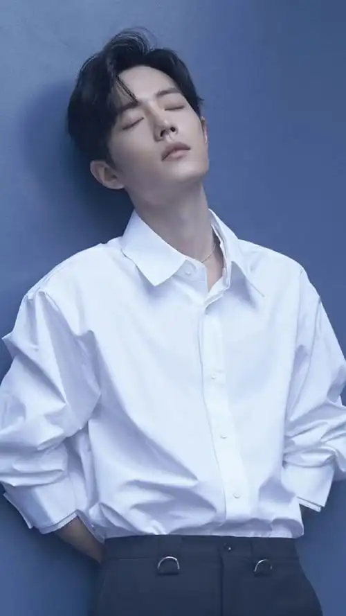 肖战##肖战深v白衬衫##我喜欢肖战