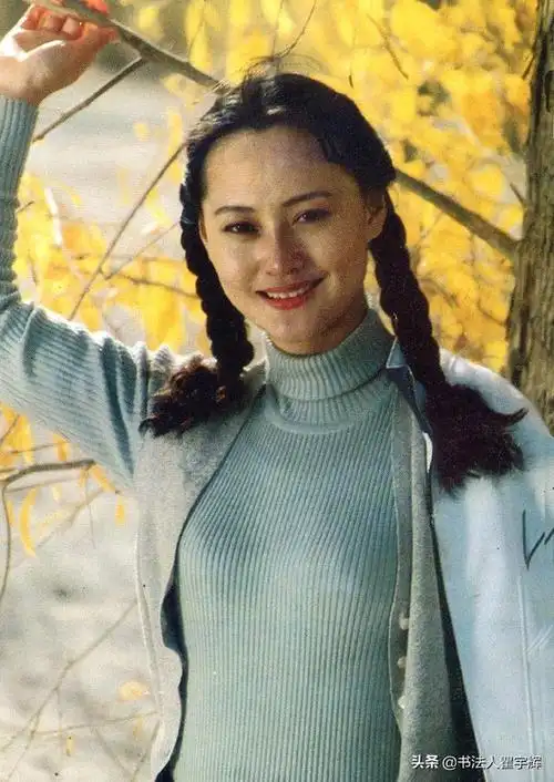 宋佳一代影后12张少女时期的老照片有着摄人心魄的魅力