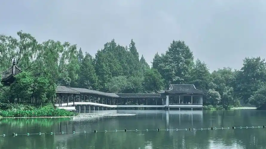 节假日也不怕人挤人的西湖小众景点