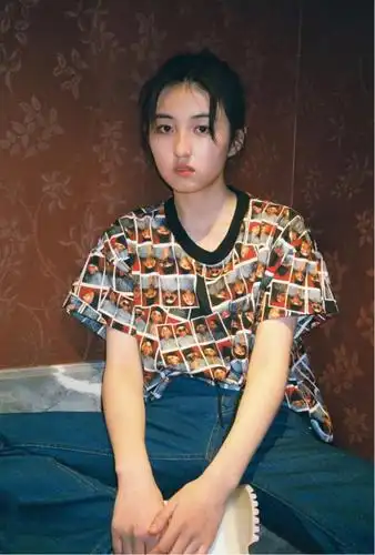 张子枫随手po的照片都超有感觉,4个小技巧,让你上镜美好几倍