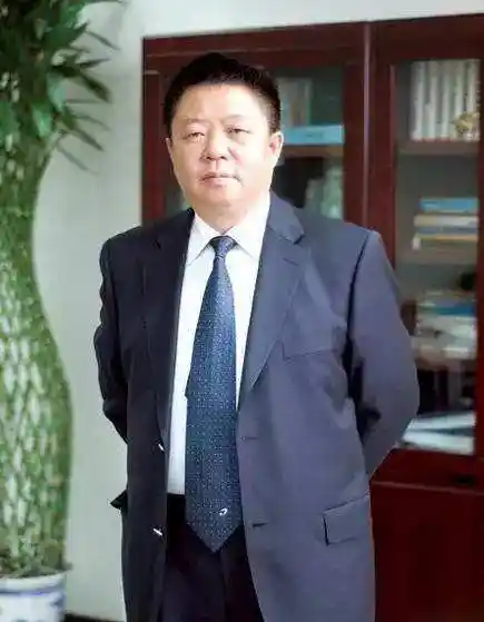 2013年10月,神州泰岳公告,因离婚公司实际控制人王宁持有的4226.