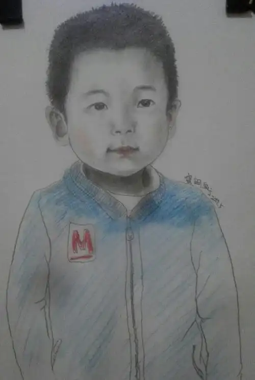 儿童肖像彩铅素描