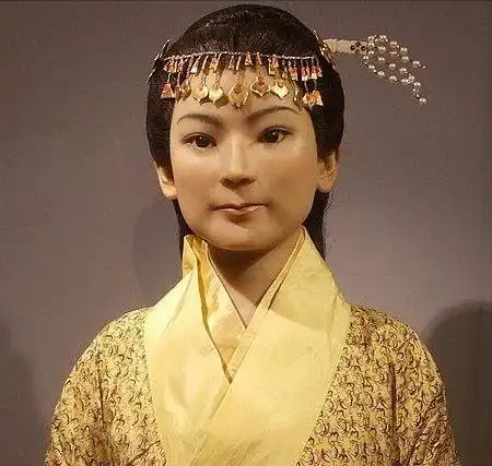 江苏一千年古墓惊现神秘美人,墓主人身份成谜|墓葬|陪葬品|马王堆汉墓