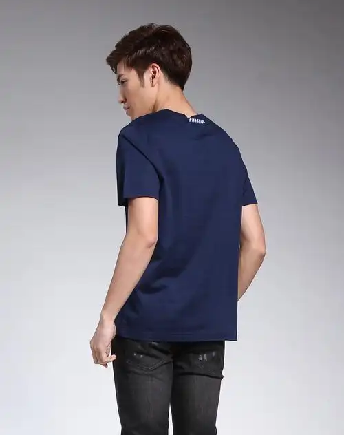 深蓝色印花时尚短袖t恤