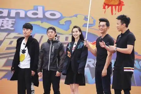 郑恺而言,这不仅是让他的心受了伤,在追女孩子方面的信心也有所下跌的