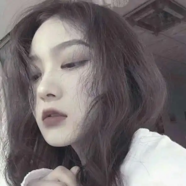 苏瓷:高冷女头(超酷 御姐范 高冷 _微信头像_我要个性网