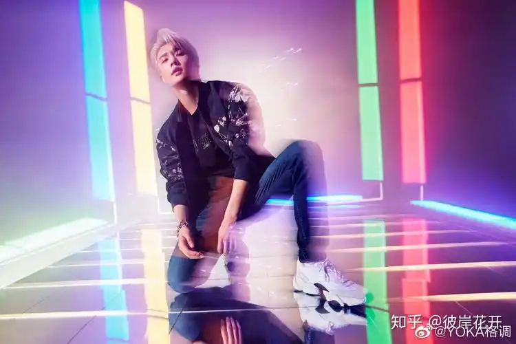 为什么我看张艺兴的ck内衣广告会觉得没眼看