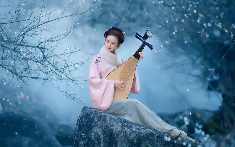 唯美意境古装美女写真桌面壁纸