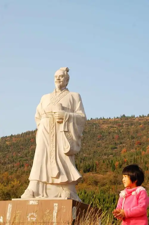 走进淅川--范蠡公园