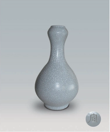哥釉官字款蒜头瓶     h:36cm c:6cm b:11cm     成交价:1786万