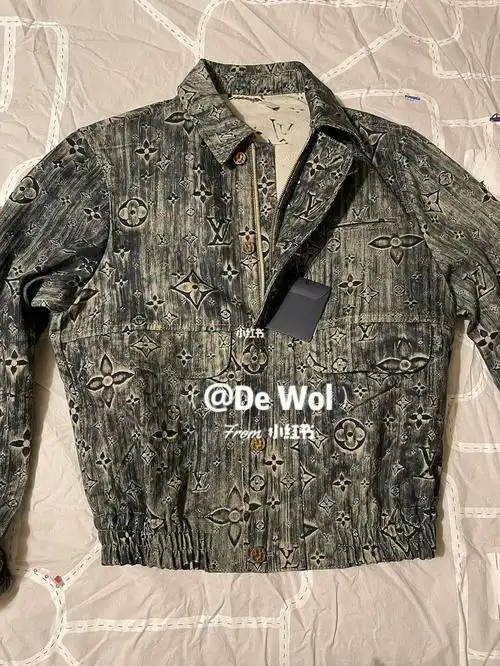 lv 2022 秋季新款老花水洗牛仔夹克